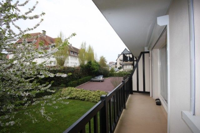 studio DEAUVILLE ds résidence, à 500m des planches, 900m de la Place Morny